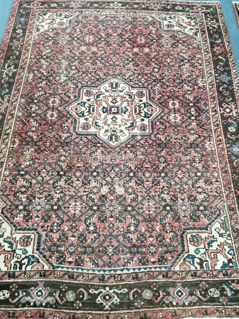 A Hamadan rug 200 x 150cm